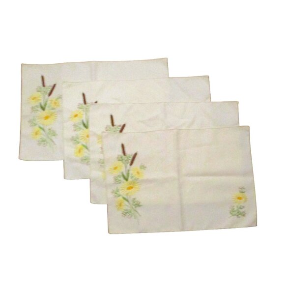 Set Of 4 Cream Linen Placemats Embroidered Cattails & Daisies 18" X 12" Vintage - Picture 2 of 4